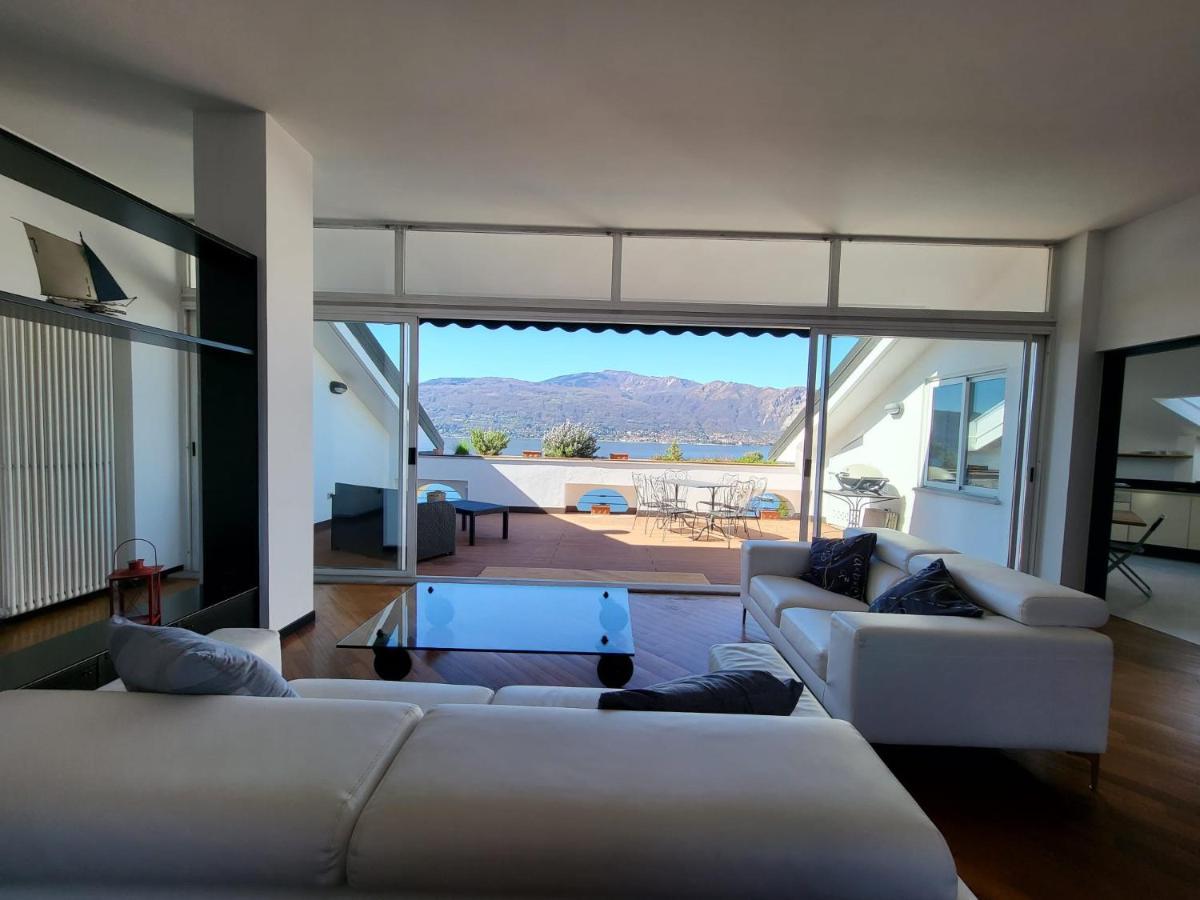 Apartamento Attico Dei Castelli Verbania Exterior foto