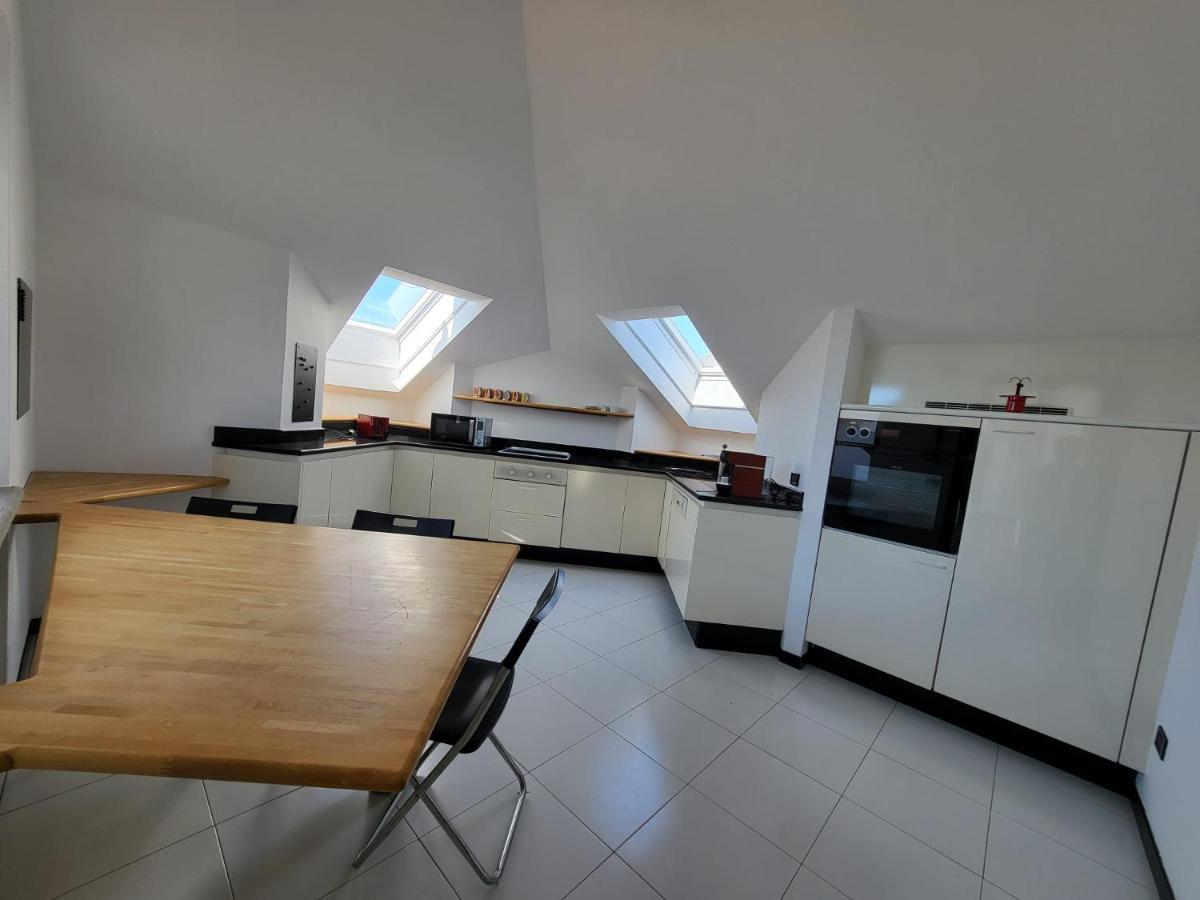 Apartamento Attico Dei Castelli Verbania Exterior foto