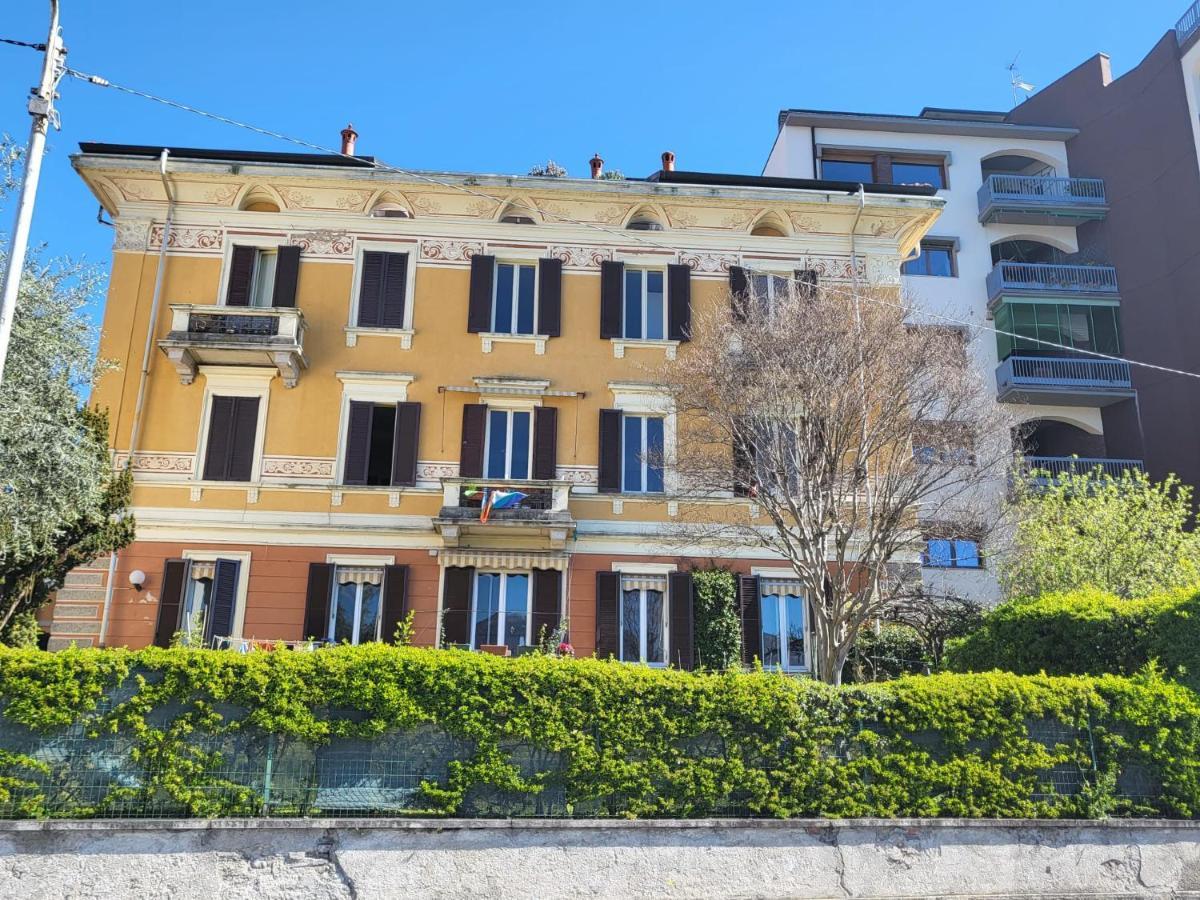 Apartamento Attico Dei Castelli Verbania Exterior foto